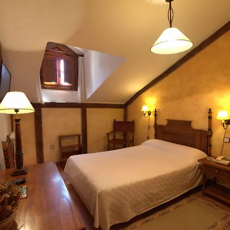 Hotel Cancelas 3*