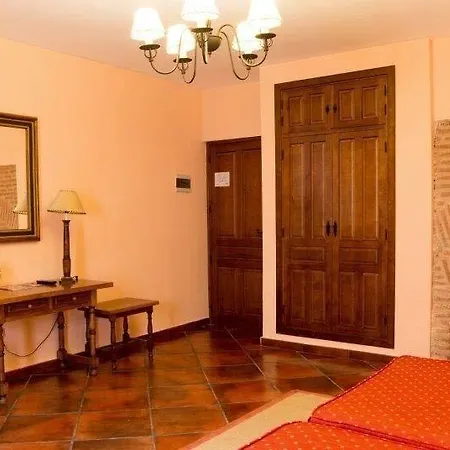 Hotel Cancelas 3*