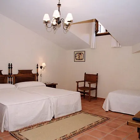 Hotel Cancelas 3*