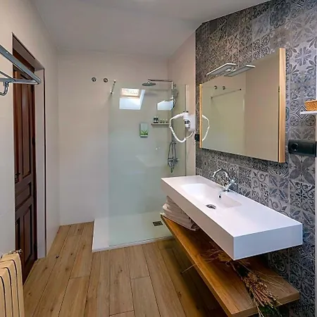 Hotel Cancelas 3*